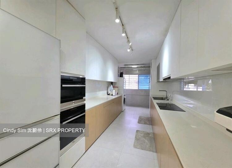 Blk 666 Yishun Avenue 4 (Yishun), HDB Executive #548335591